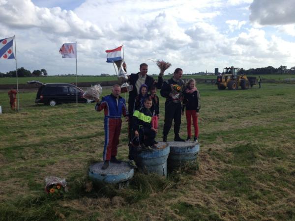 facautocross's tweet photo. Prachtige crossdag met h151 Marco Falkena als winnaar vd @SporthuisvdFeer bokaal. http://t.co/BuvbaAFg