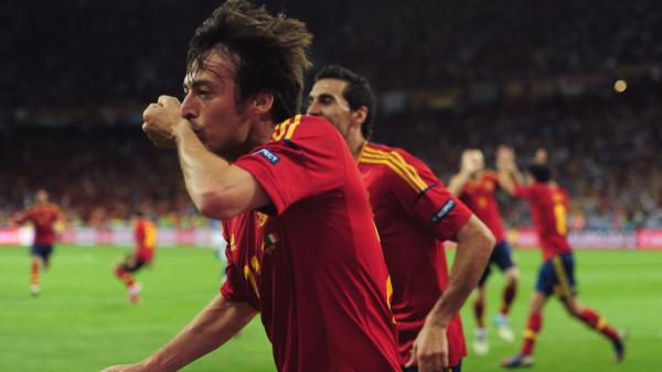 Euro2012_News's tweet photo. #Евро2012 ГОООЛ! Заканчивается первый тайм финала! Испания-Италия! 2-0! Сложно будет итальянцам!!! http://t.co/8Mtvk16o