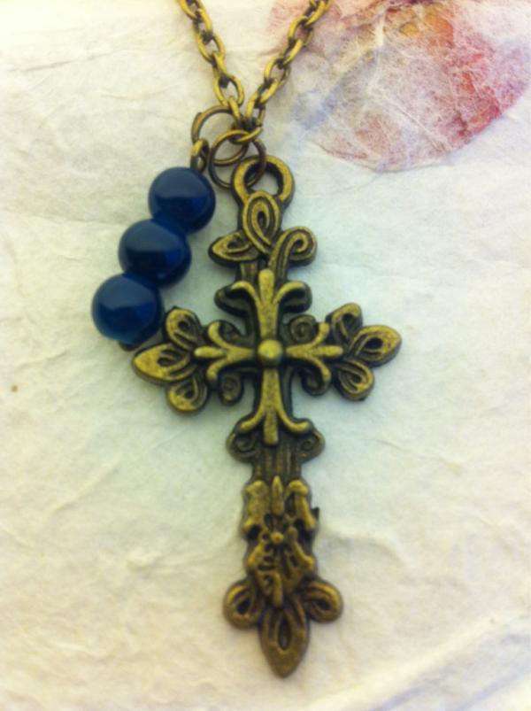 Have to have this ornate cross necklace  at etsy.com/shop/Trinketsj… #boebot #bestofetsy #handmade #religiousfigure