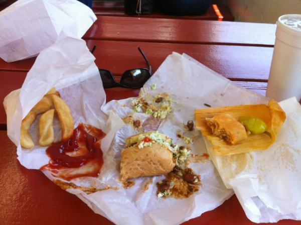 jmessarra's tweet photo. If you have never been to Willie's Wee-Née wagon in Brunswick GA, well you have missed out!!! http://t.co/QI4fYV4D