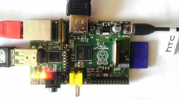 rgielczowski's tweet photo. Noo wkońcu przyszło :D #raspberrypi http://t.co/EbB7n6m