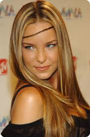 Accesorio infaltable, un MUST HAVE del 2012, la vinchita en la frente, de cabello, de tela, elastica, como quieras!