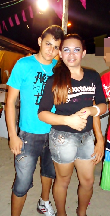 fernandahonora3's tweet photo. festa perfeita http://t.co/XM5DOeF9