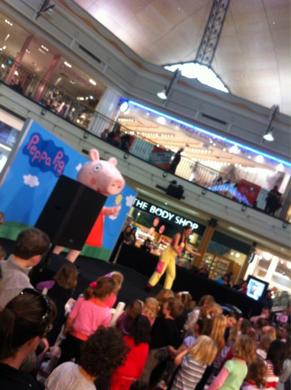 daddymadethis's tweet photo. Gotta love sipping on a coffee while watching Peppa Pig live at Karrinyup. Crazy. #Dads #babychat #peppapig http://t.co/G9tLw8VN