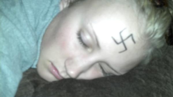 MFowler3's tweet image. #3beerqueer #embarrassing