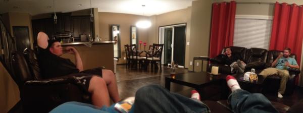 GerryFlo02's tweet photo. Drinking with da boys. http://t.co/2PTXjPaq