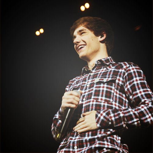How many #RT for Liam? :)x