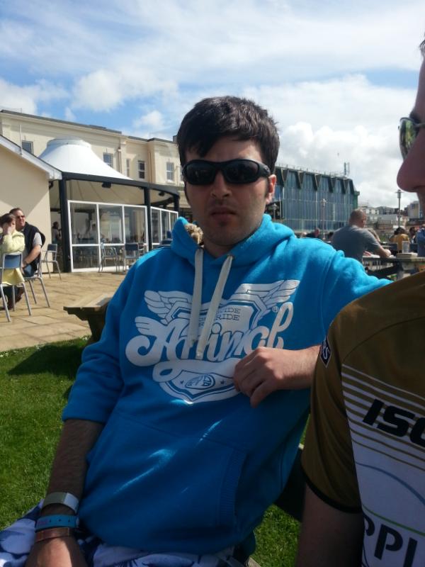 kingoftheEs's tweet photo. The man himself #gaskinscrazy #millhouse http://t.co/Bxh1t7A1