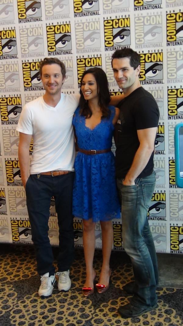 .<a href="/SammyHuntington/">Sam</a>, <a href="/meaghanrath/">Meaghan Rath</a> &amp; <a href="/samwitwer/">Sam Witwer</a> of <a href="/BeingHumanSyfy/">Being Human</a> at #SDCC