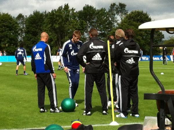 Warming up yesterday <a href="/s04/">FC Schalke 04</a>
