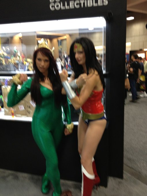 Me &amp; wonder woman http://t.co/wIQUoNkg<a href="/tag/playboyradio"class="tags"><span>#playboyradio</span></a><a href="/tag/nightcalls"class="tags"><span>#nightcalls</span></a>