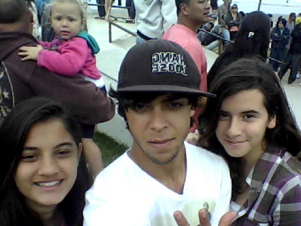 Jhow_XP's tweet photo. Estou jogando com Webcam Toy! #webcamtoy http://t.co/G46lI1P8