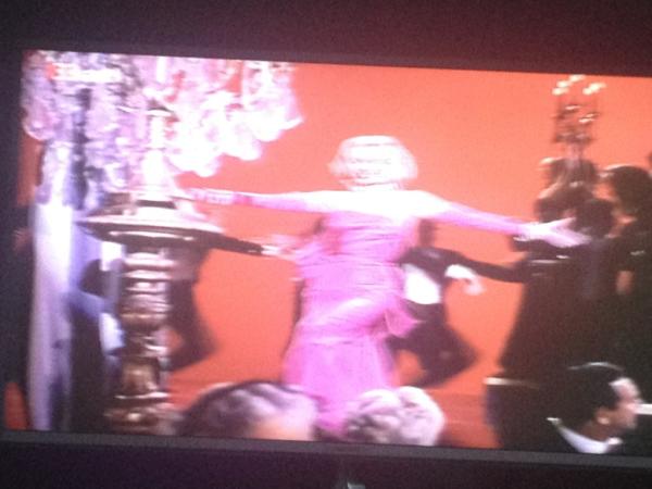 NicoleHelle's tweet photo. "Blondinen bevorzugt" Love Marilyn... http://t.co/hmgfvWZK