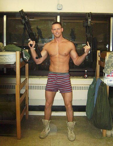 gayguyon's tweet photo. Muscle army hunk. http://t.co/ldzWSQdk