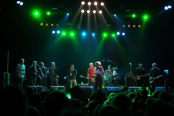 grdourlive's tweet photo. #dourlive #dour2012 #dourfestival The Ex &amp; Getatchew http://t.co/Gacl1FLs