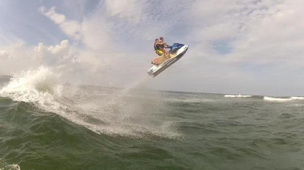 DanCataline's tweet photo. @redbull Redbull Life. #waterwings #GoPro http://t.co/DVRN8VOV
