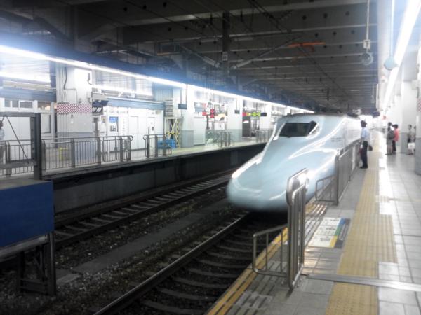 ユーミンバー キャラメルママ 今日の一曲目は 生まれた街で です 写真はさくら545号です Http T Co Pi9nzpjt ユーミン Yuming Http T Co Kigkaaci