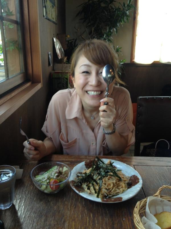 noozoo1027's tweet photo. 今日もいい天気（^人^）
エリとランチ〜(*^^*)！ http://t.co/nfw14txS