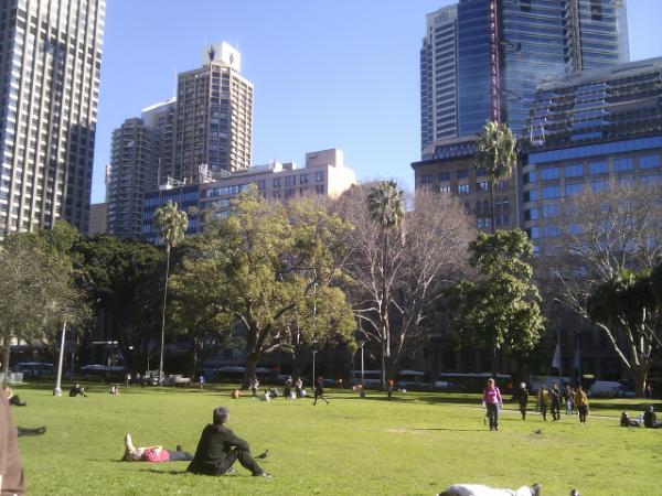 MarioSusatyo's tweet photo. Beatiful weather outside office..!! http://t.co/tDZ3btoW
