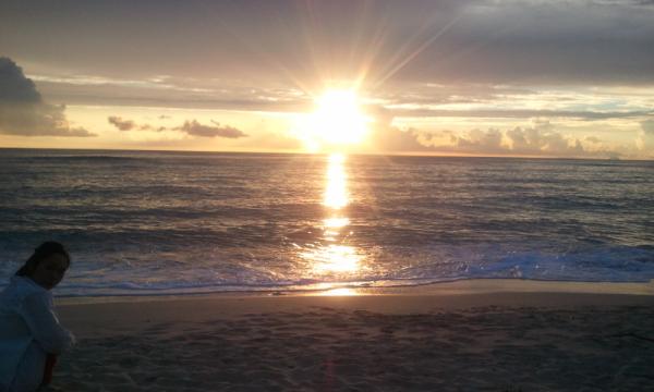hiiigoo's tweet photo. 夕日 http://t.co/DkUDTr3G