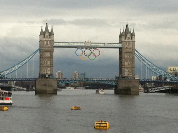 bexlennox's tweet photo. Amazing sight on an amazing night celebrating the Paralympic Team GB! #humbling http://t.co/ZZHV6GTb