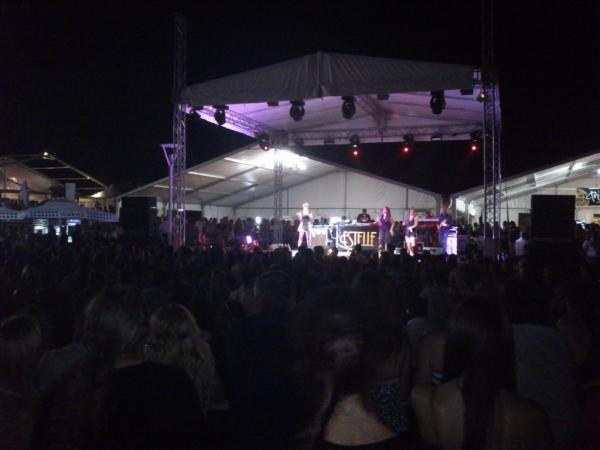 U_Natasha's tweet photo. #Estelle carica!! super nastop na #ATPUmag http://t.co/ZXqx9OsW
