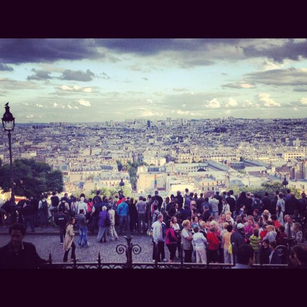 BmyKey's tweet image. L'équipe BmyKey vous fait profiter de sa petite virée et de la magnifique vue sur Paris de #Montmartre