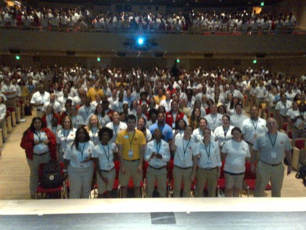 MBrownPPS's tweet photo. We are 1000 strong @CityYear #cyacademy &amp; our staff and senior corps are #firedup to help students and schools succeed http://t.co/aqw91nw7