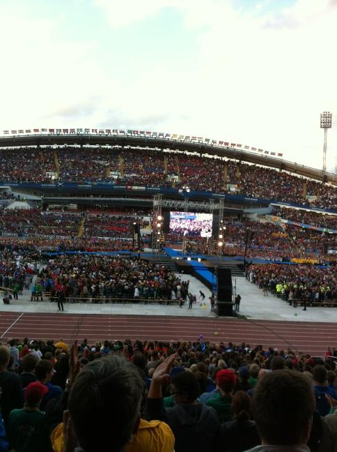 Hockey_Back's tweet photo. Gothia Cup invigning med @Gistedt31&amp; @Elizeryd #GothiaCup http://t.co/2yhEWZMK