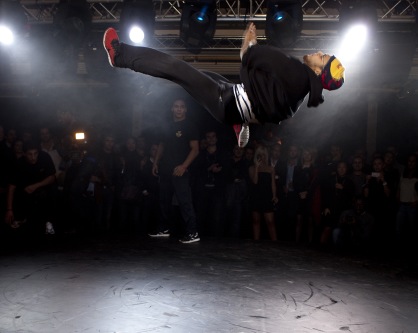 BabYodaReborn's tweet photo. I believe i can fly http://t.co/I3O2Glb4