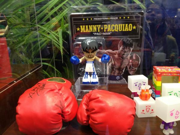jaimedaez's tweet photo. Even Pacman made his presence felt in comicon! http://t.co/WY02ZYSj