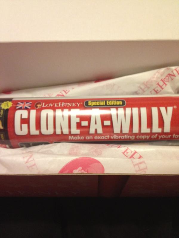 allllllalex's tweet photo. I'm going to enter cock idol. #cloneawillykit http://t.co/Twsouz6K 'make an exact vibrating copy of your penis' lol http://t.co/7icCSuWt