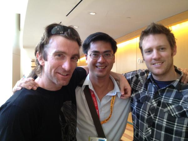 jaimedaez's tweet photo. Hanging out with Sharlto Copley and Neill Blomkamp, actor and director of District 9. Watch out for Elysium! http://t.co/JvvUWIHD