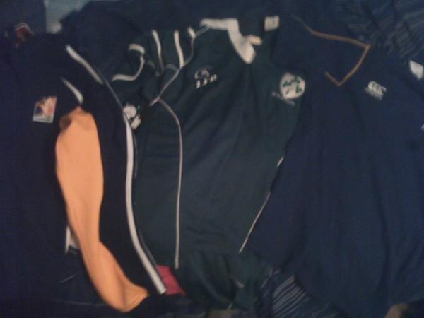 Dad just came back from Ireland and brought me some sweet clothes #KilkennyRugby #welcomehome