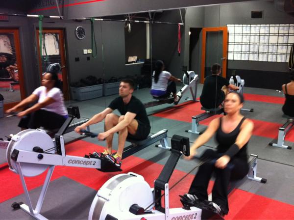 WarrenSchindler's tweet photo. 4/5/6 classes today - rowing madness! Great way to spend a sunny day! #CrossFit @CrossFitBC http://t.co/sqk41EyZ