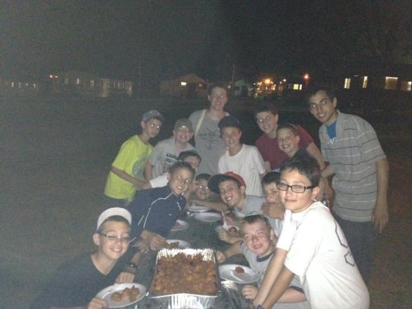 YNerotBoys's tweet photo. Late night Dougies party for Shabbos ruach @CampMesorah http://t.co/X3odgpVO