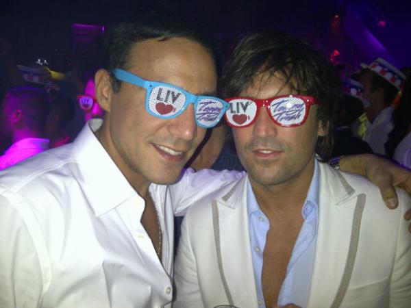 FedeFPrieto's tweet photo. Cumple @ChrisRomero04 http://t.co/vLbYcmLC