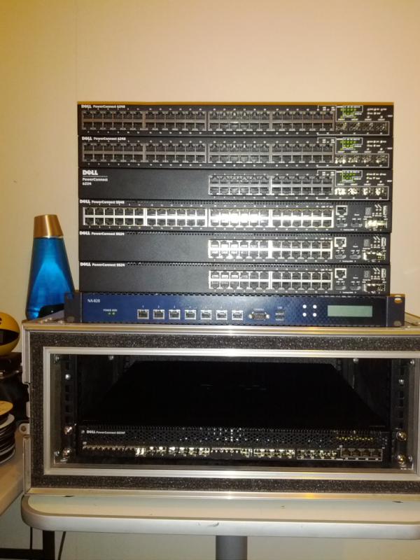 modders's tweet photo. Gearing up for an awesome LAN party! We have an -epic- 1.7 terabits of switching fabric... so far.. http://t.co/gtgMxEoR