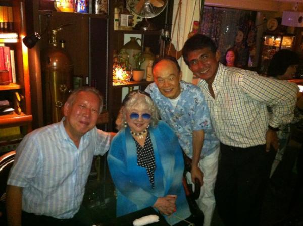 渡辺聖二 Sei2 Wata7be 本田博俊さんお元気そうだ しかし東京高裁の田中康郎裁判長は 植草一秀氏の裁判でも有罪の判決を出している あまり褒められた裁判官ではないな Dome Hayashi 超昔なじみのホキと出所祝いの博ちゃんと仲の悪い亜久里と 渡辺聖二 Sei2 Wata7be 本田博俊さんお元気そうだ しかし東京高裁の田中康郎裁判長は 植草一秀氏の裁判でも有罪の判決を出している あまり褒められた裁判官ではないな Dome Hayashi 超昔なじみのホキと出所祝いの博ちゃんと仲の悪い亜久里と