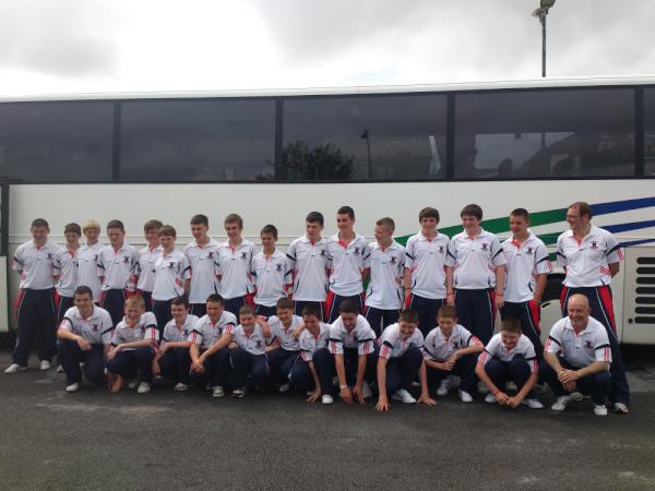 DlsFeile2012's tweet photo. Lads on the way to the feile http://t.co/h55fdL9V