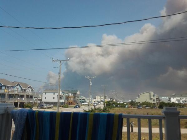 weslson's tweet photo. OBX fire http://t.co/0ddJoLMB
