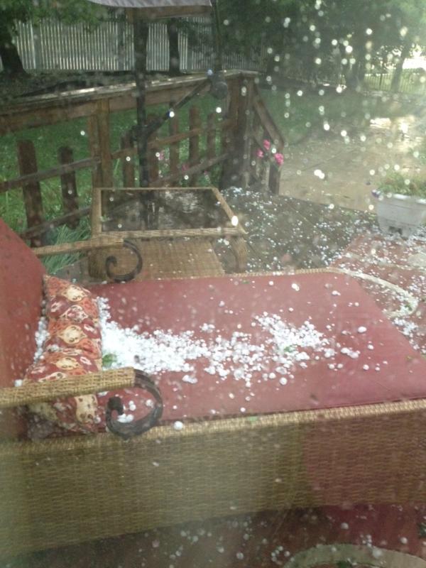 Duke4Top's tweet photo. Look at all the hail! http://t.co/92LDsVmL