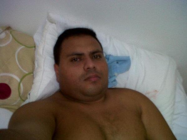 buscoadaniel's tweet photo. DANIEL VICTORIANO RIVAS VARELA CEDULA 16.738.781. (ESTAFADOR DE VEHICULOS) EN VENEZUELA ALERTA http://t.co/vaeP33UH