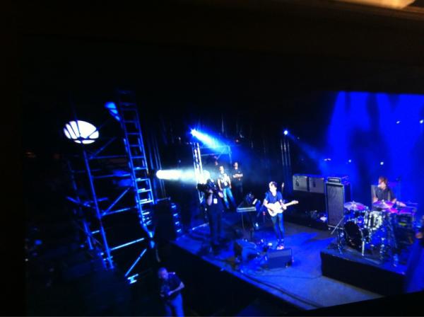 mouv's tweet photo. Oh Yeah ! @HousseDeRacket #ohyeahohyeahohyeah http://t.co/Pbg8YI72