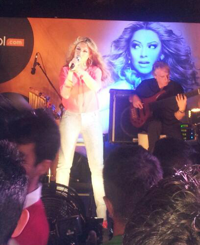 HadiseTeam's tweet photo. Hadise Trendyol partisi
#TEAMHADISE http://t.co/jx7n3lpB