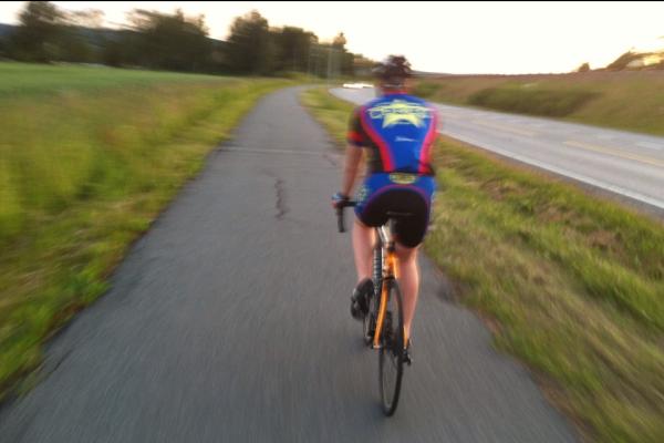 jbariaas's tweet photo. Kveldstur med @EmilBariaas! http://t.co/1ndZ12kh