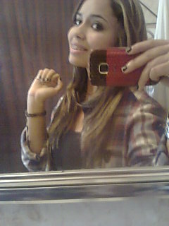 taina_prates's tweet photo. Eu kkkk http://t.co/IyEjvFdk