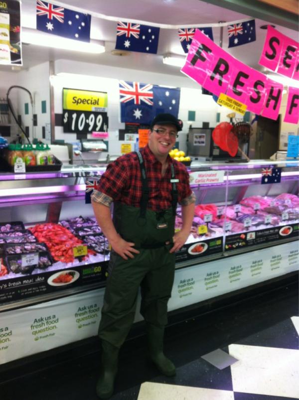 ESavy1's tweet photo. @tjeerdjegen @JLudbrooke @MichaelWiegman Brendan our fish munger http://t.co/GAZIKl0u
