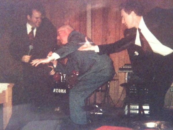 SGMLover's tweet photo. Sure do miss this! #thewilburns #Ijustloveoldpeople #oldfilm @joshsingletary @jimimacc http://t.co/ssuL74ja