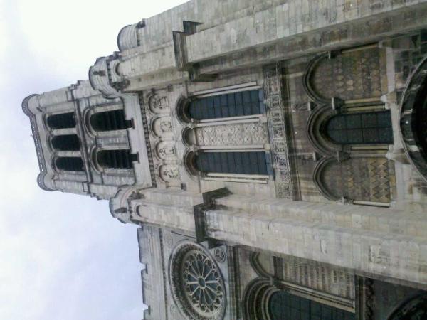 jmferry's tweet photo. Sympa la basilique de st denis http://t.co/WxYbajsv